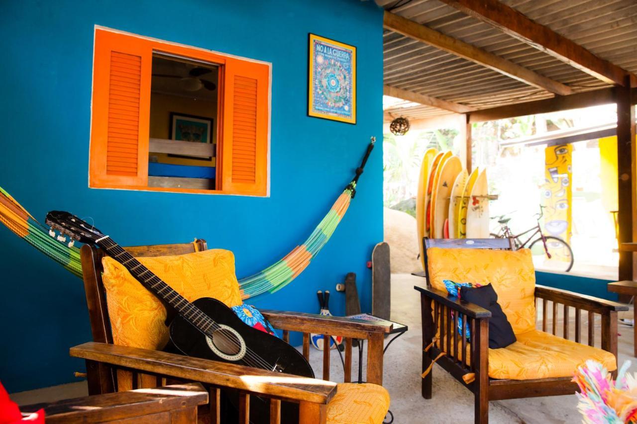 Sintonia Surf Hostel E Bar Убатуба Екстер'єр фото